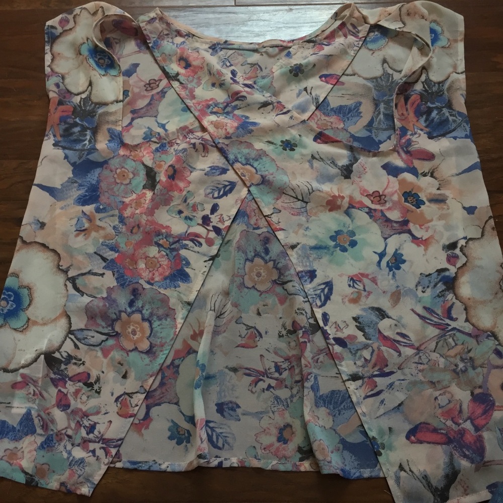 Flower blouse - Picture 2 of 5